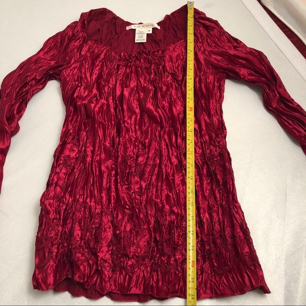 Max Studio deep red crinkle pleated tunic blouse - Picture 4 of 6